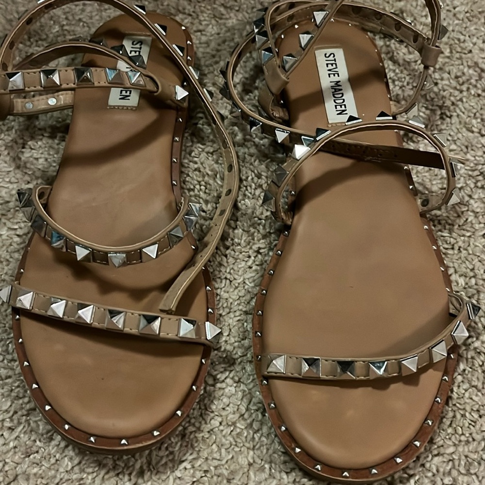 Women’s Steve Madden strappy sandal